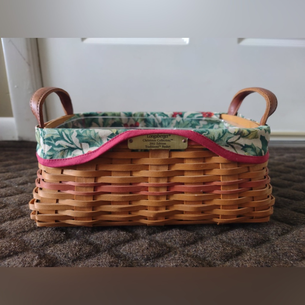 Longaberger Woven Basket ~ Christmas 2002 Traditions Ribbon Dispenser